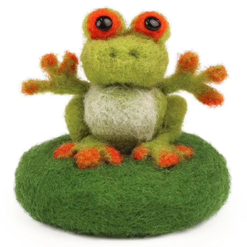 - Air box TSA certified check-inThe Makerss - Amiguwoolli Frog Mini Needle Felt Kit