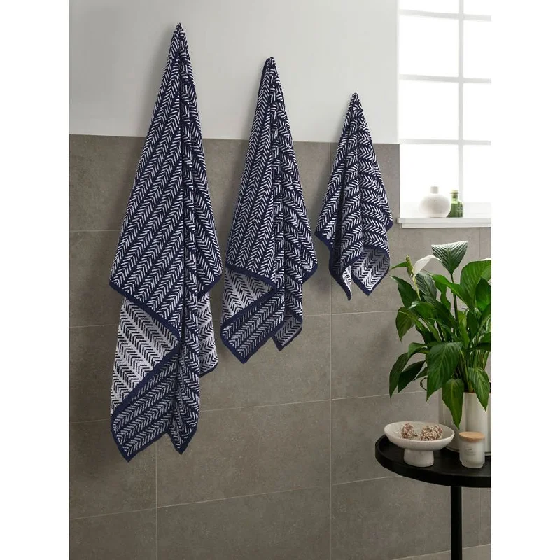 - Degradable pet feces bagGeorge Home Navy Herringbone Bath Sheet