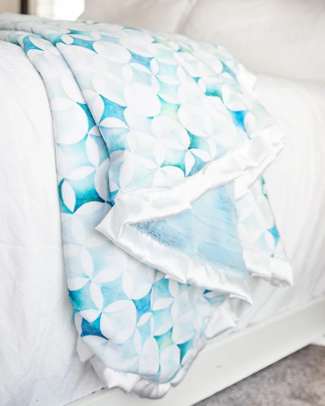 Pet ProductsBlue Pinwheel Blanket